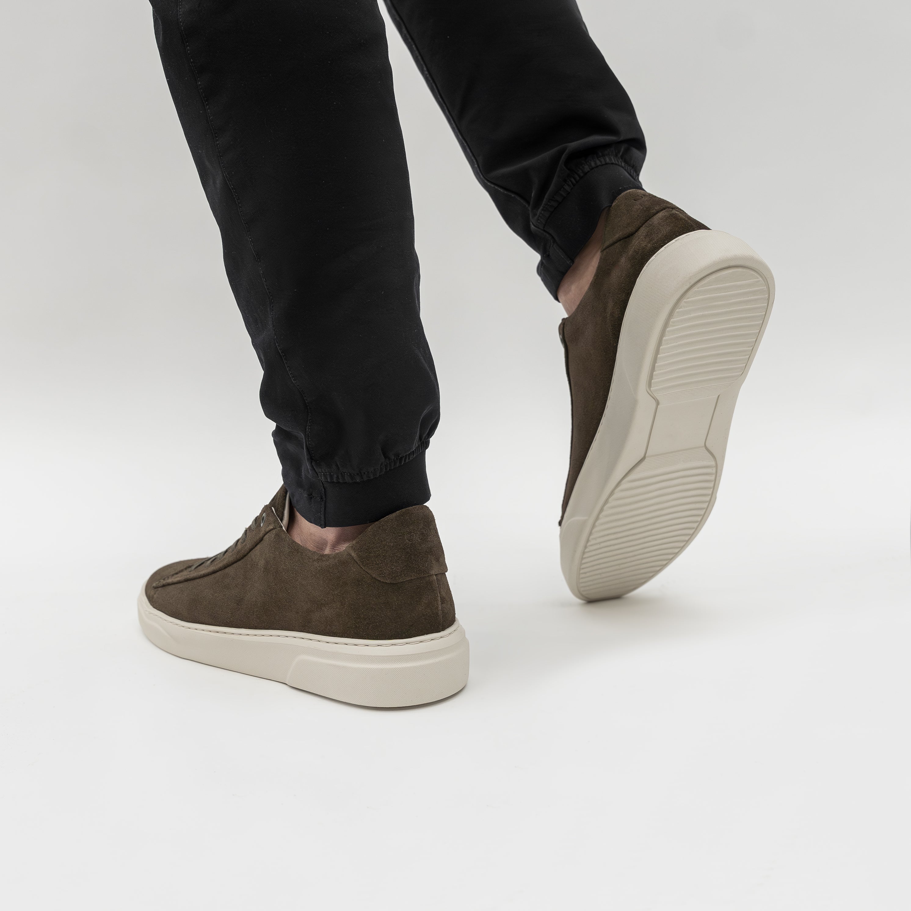 OMNIO KEA BASE Army Suede